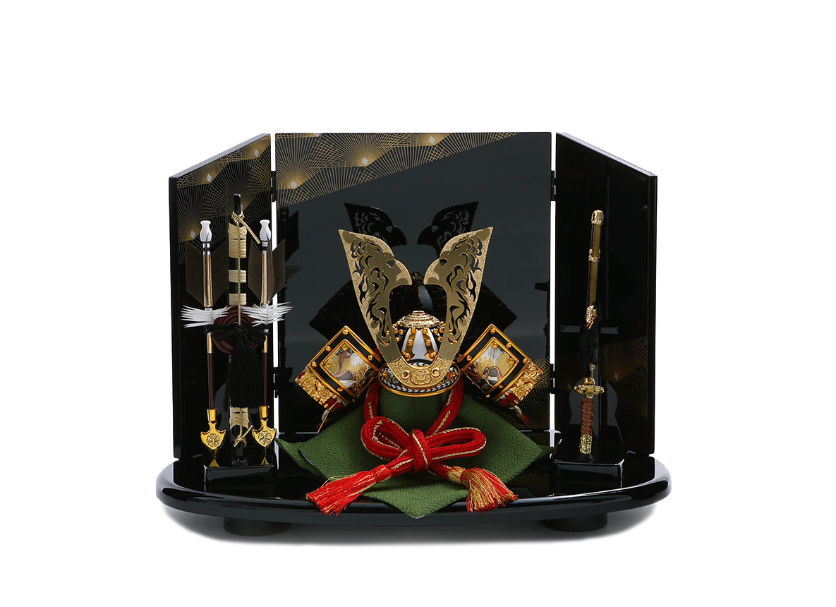 色々段縅透かし鍬形の兜